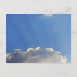 Achtergrond van de blauwe lucht. briefkaart