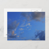 Achtergrond van de blauwe lucht. briefkaart (Voorkant / Achterkant)