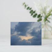Achtergrond van de lucht met wolken. briefkaart (Staand voorkant)