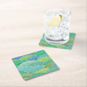 Achtergrond van gekrulde abstracte groene golven kartonnen onderzetters (Insitu)