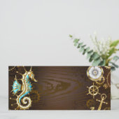 Achtergrond van hout met mechanische zeepaardjes feestdagenkaart (Staand voorkant)