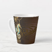 Achtergrond van hout met mechanische zeepaardjes latte mok (Linkerhoek)