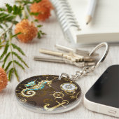 Achtergrond van hout met mechanische zeepaardjes sleutelhanger (Voorkant Rechts)