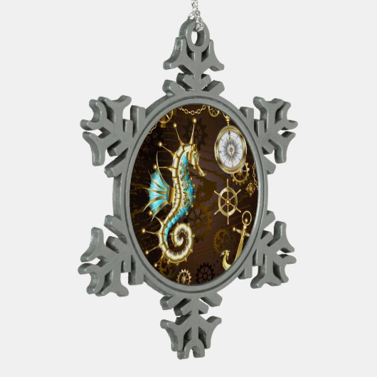 Achtergrond van hout met mechanische zeepaardjes tin sneeuwvlok ornament (Links)