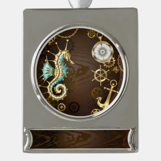 Achtergrond van hout met mechanische zeepaardjes verzilverd banner ornament (Voorkant)