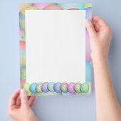 Achtergrond voor gekleurde paaseieren flyer (Hand)