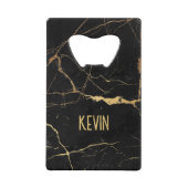 Achtergrond zwart-wit en goudfaux creditkaart flessenopener (Voorkant)