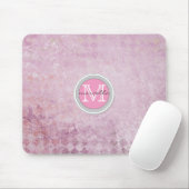 Achtergrondmonogram roze diamantpatroon muismat (Met muis)