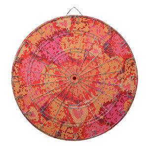 Achtergrondontwerp van de kleurrijke mozaïekharten dartbord