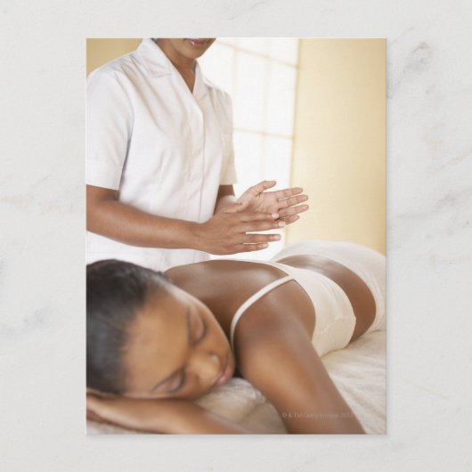 Achtermassage. Vrouwen die een achtermassage ontva Briefkaart (Voorkant)