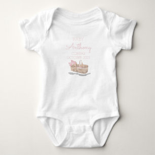 Achternaam Aankondiging Baby Basket Pink Custom Romper