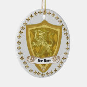 Achternaam Lion Shield Family Crest Keramisch Ornament (Rechts)