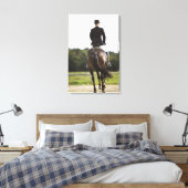 achterste uitzicht van de vrouw-dresserijmachine canvas afdruk (Insitu (Slaapkamer))