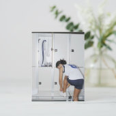 Achterste Uitzicht van een Vrouw Volleyball Player Briefkaart (Staand voorkant)