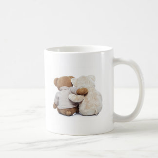 Achterste uitzicht van twee Teddy beren die elkaar Koffiemok
