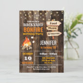 Achtertuin Bonfire Birthday Party Invitation Kaart (Staand voorkant)
