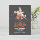Achtertuin Bonfire Camping S'mores BBQ Verjaardag Kaart (Staand voorkant)