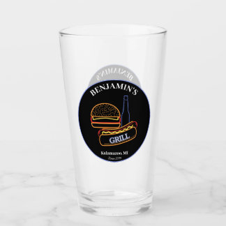 Achtertuin Grill met Burgers Hot Dogs Bier Glas