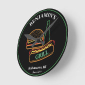 Achtertuin Grill met Burgers Hot Dogs Bier Ronde Klok (Hoek)