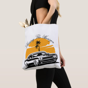 Achtervolging van de Horizon Muscle Car Sunset Tote Bag