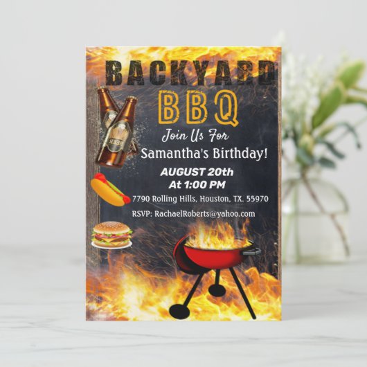 Achterwerf Flaming BBQ Grill Birthday Uitnodiging (Staand voorkant)