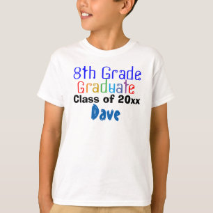 Achtste klas Afstuderen klasse van kleurrijke naam T-shirt
