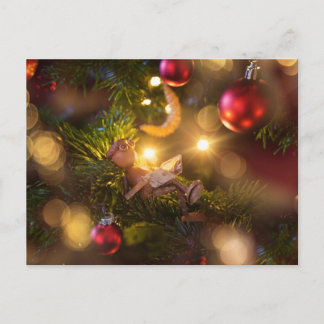 Acorn elf lezen boek op kerstboom briefkaart