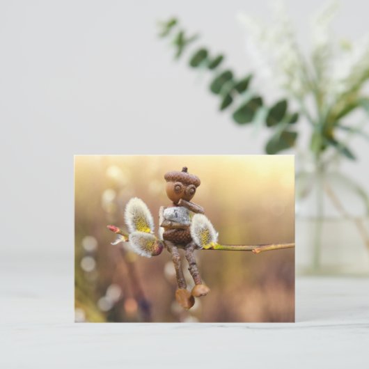 Acorn elf met briefkaart van catkins Spring (Staand voorkant)