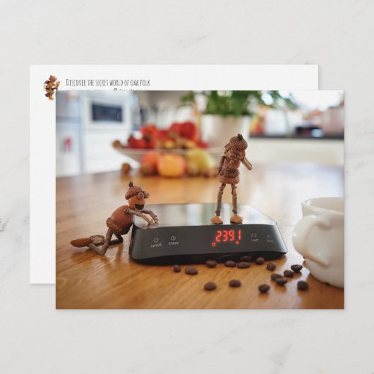 Acorn elf plagen zijn meisje met het gewicht briefkaart (Voorkant / Achterkant)