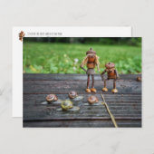 Acorn elfen kijken naar de slak races - grappig briefkaart (Voorkant / Achterkant)