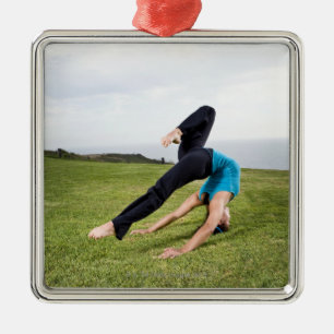 Acrobat en Contortionisten Metalen Ornament