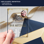 ACRYL BAR MITZVAH Foto Modern Navy Gold Classy Acryl Uitnodigingen<br><div class="desc">Deze moderne acrylfoto Bar Mitswa Invitation kan helder of bevroren zijn,  rechthoek of boog in de gewenste vorm om aan uw behoeften te voldoen. U kunt de kleur van de tekst wijzigen in ontwerpgereedschappen.</div>