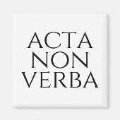 Acta Non Verba Magneet (Voorkant)