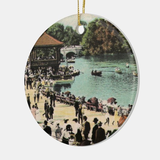 Activiteiten in de omgeving van Delaware Park  Buf Keramisch Ornament (Links)