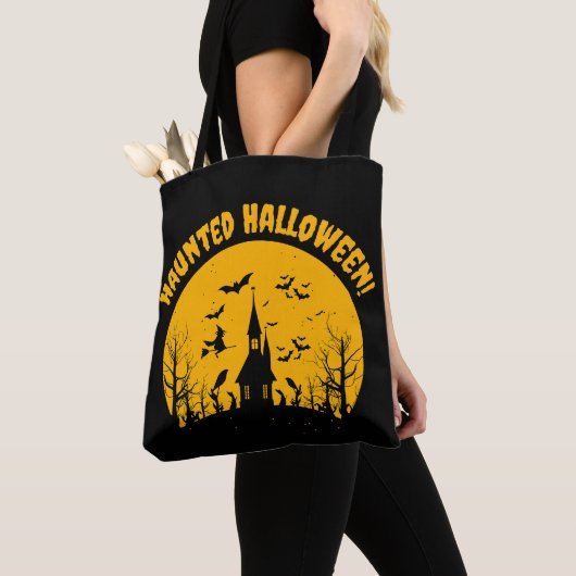 Activiteiten in de omgeving van Haunted Hallowen H Tote Bag (Dichtbij)