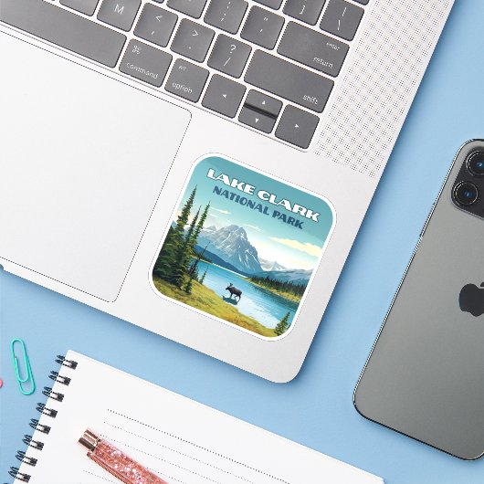 Activiteiten in de omgeving van Lake Clark Nationa Sticker (Laptop met iPhone)