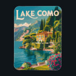 Activiteiten in de omgeving van Lake Como Painterl Magneet<br><div class="desc">Lake Como schilderkunstig ontwerp. Het Comomeer, in de regio Lombardije in Noord-Italië, is een luxe resortgebied dat bekend staat om zijn dramatische landschap, gelegen tegen de uitlopers van de Alpen.</div>