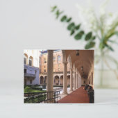 Activiteiten in de omgeving van Library Courtyard Feestdagenkaart (Staand voorkant)