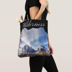 Activiteiten in de omgeving van Modern Lake Uitzic Tote Bag