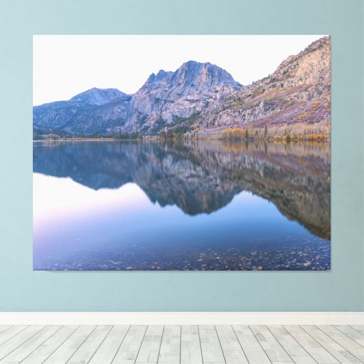 Activiteiten in de omgeving van Mt Carson & Silver Canvas Afdruk (Insitu (Houten vloer))