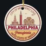 Activiteiten in de omgeving van Philadelphia Penns Keramisch Ornament<br><div class="desc">Philadelphia minimalistische,  kleurrijke kunst ontwerp met monumenten en bezienswaardigheden van de stad in Pennsylvania.</div>