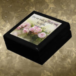 Activiteiten in de omgeving van Walk by Faith Keep Cadeaudoosje<br><div class="desc">Mooie gelakte houten geschenkdoos met een keramische tegel met daarop de inspirerende tekst "Want wij wandelen door het geloof,  niet door het gezicht." — 2 Korintiërs 5:7. Een doordachte aandenken voor sieraden,  snuisterijen of kleine schatten. Een welgemeend geschenk van aanmoediging en geloof voor verjaardagen,  afstuderen,  of gewoon omdat.</div>