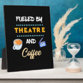 Actor gevoed door theaterkoffie fotoplaat (Zijkant)