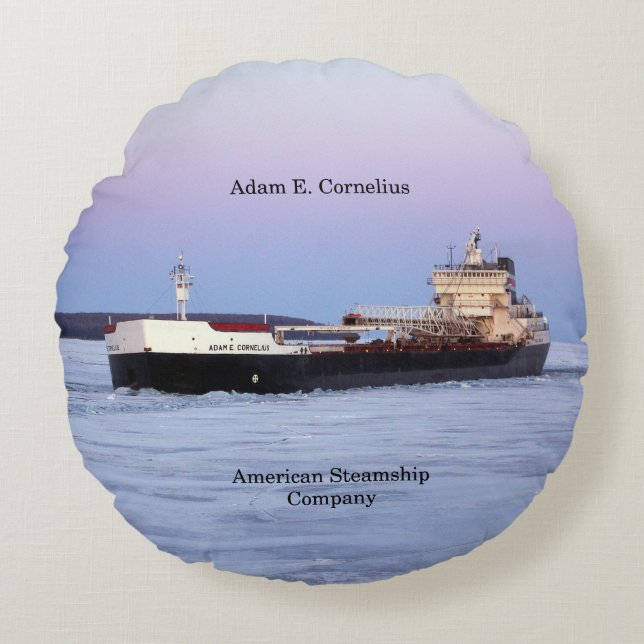 Adam E. Cornelius ronde kussen (Voorkant)