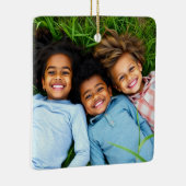 Add a Family Photo to this Personalized Christmas Keramisch Ornament (Rechts)