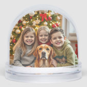 Add your Favorite Family Photos to this Christmas Sneeuwbol (Voorkant)