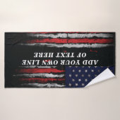 Add your own text on grunge American flag Badhanddoek (Badhanddoek)