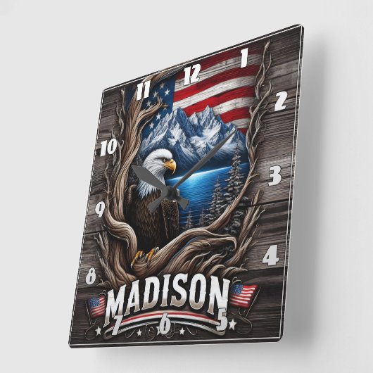 Adelaar genesteld tussen bergen en Amerikaanse vla Vierkante Klok (Hoek)