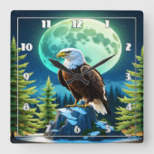 Adelaar neergestreken op rots onder volle maan vierkante klok (Voorkant)