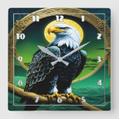 Adelaar neergestreken op tak onder maanverlichte h vierkante klok (Voorkant)